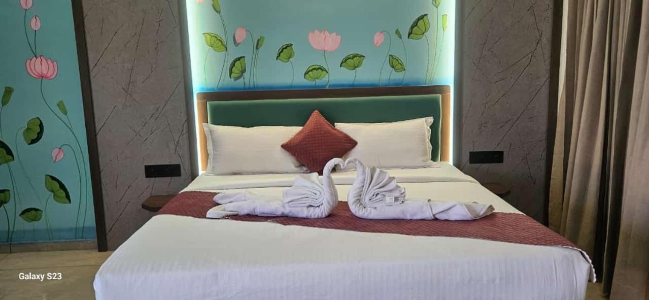 Shree Jalaram Resort Kodae Bagian luar foto