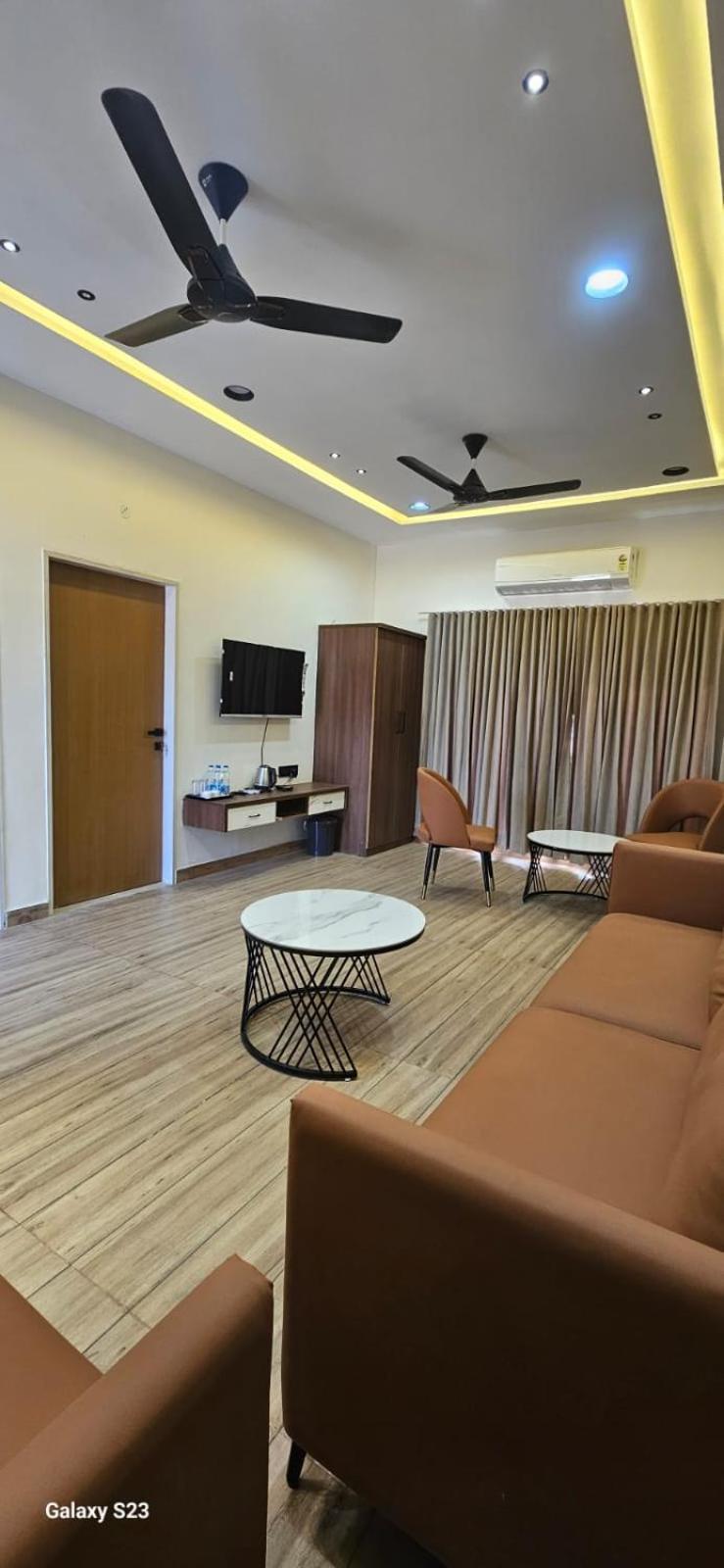 Shree Jalaram Resort Kodae Bagian luar foto